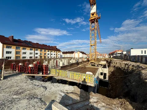 ЖК Героїв Крут ІІ: фото з будмайданчика, Квітень 2026